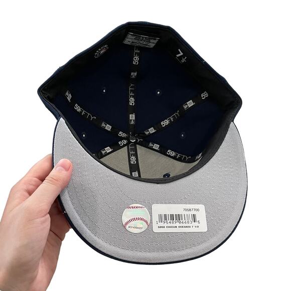 New Era Chicago Cubs Oceanside Tonal Fitted 7 1/2 - Picture 4 of 4